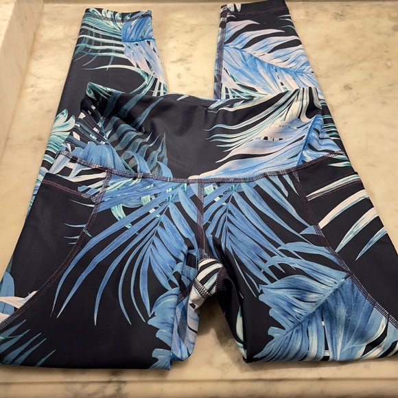 Old Navy High Waist Leggings - Size S, 7/8 Length - Picture 1 of 3